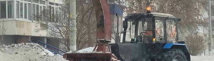 Вся техника АО "Горвнешблагоустройство" вышла на расчистку снега в Каменске-Уральском