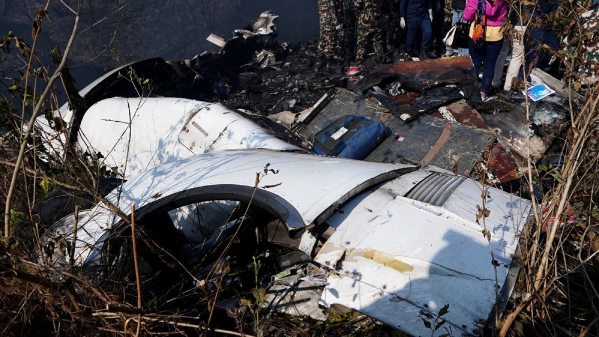 При крушении самолета в Непале погибли все находящиеся на борту, включая четырех граждан России