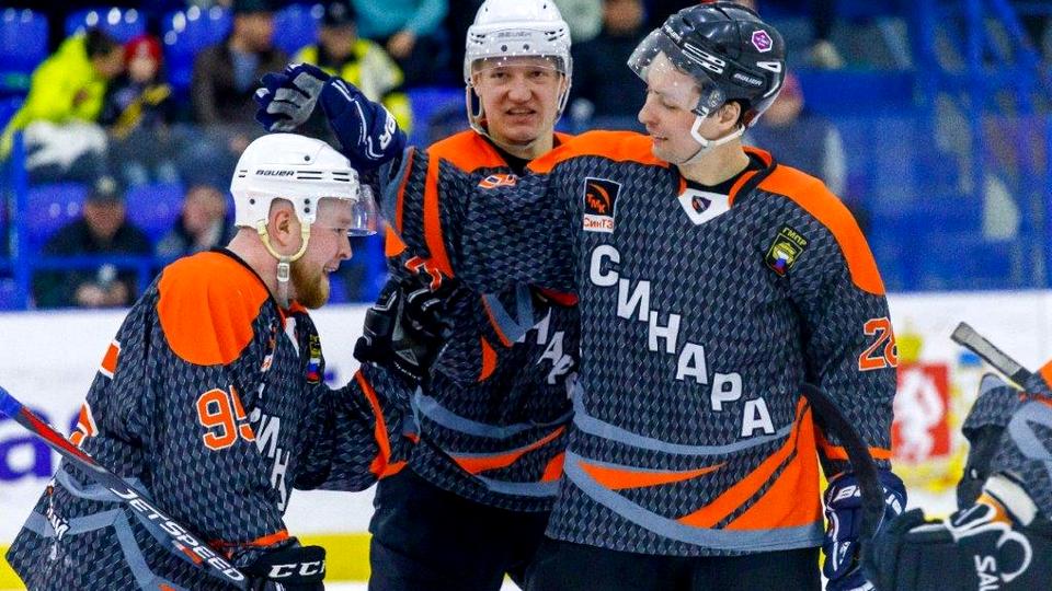 "Синара" закрепилась на первом месте в чемпионате Свердловской области по хоккею