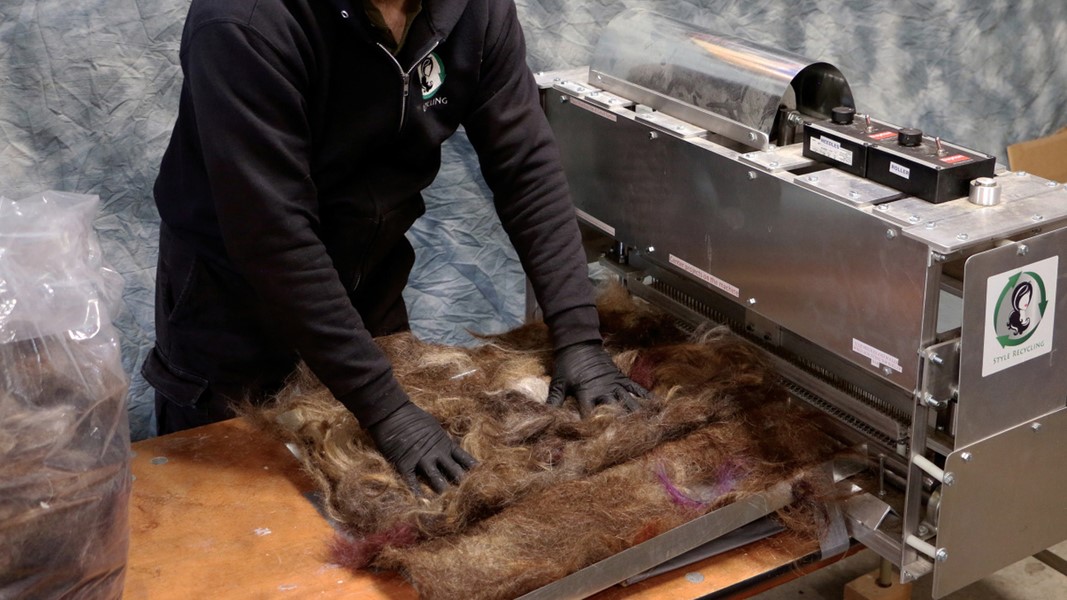 Бельгийцы запустили проект экологических ковров из переработанных человеческих волос