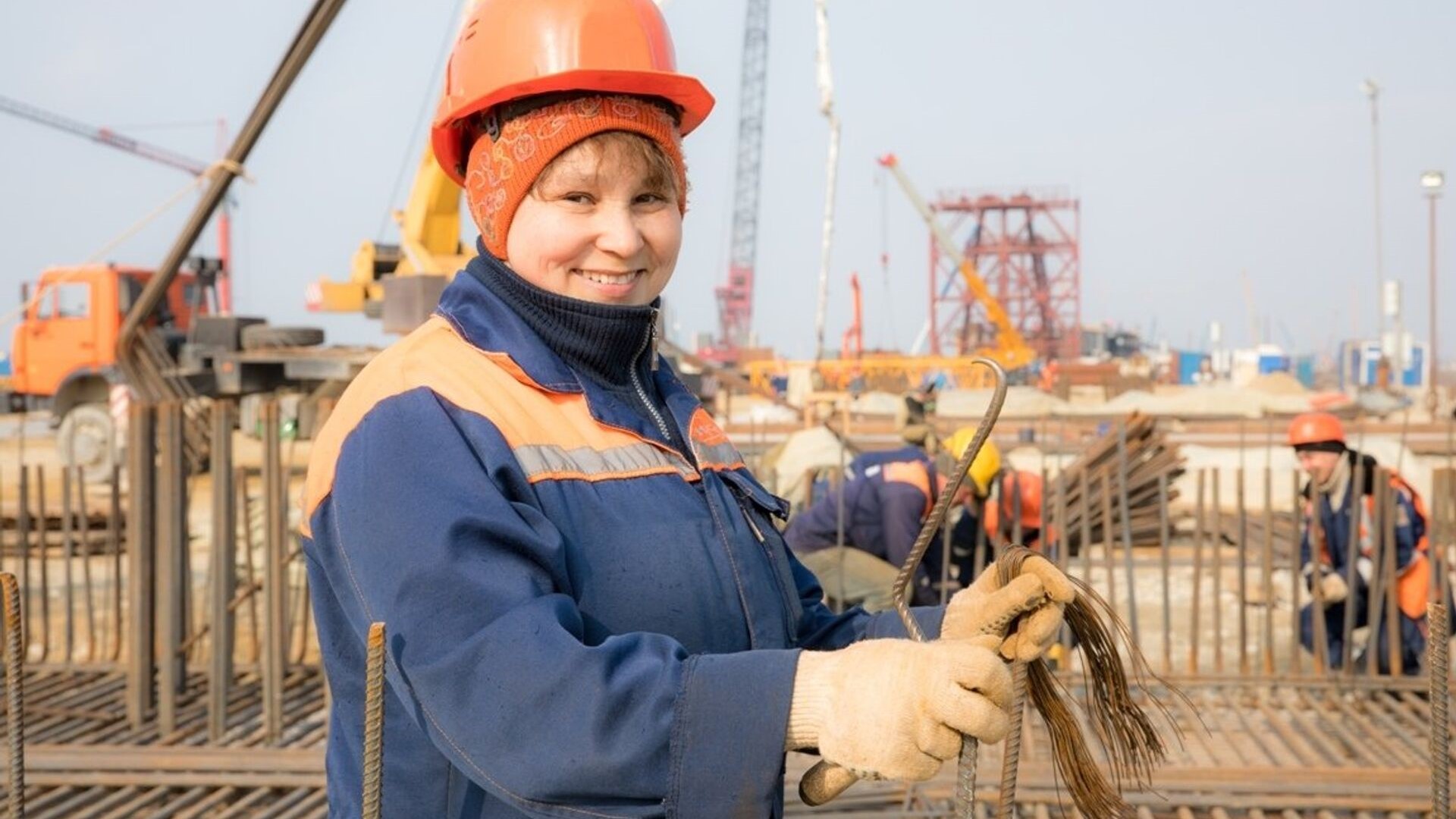 Женщины стали чаще устраиваться работать на тяжелые профессии в Москве