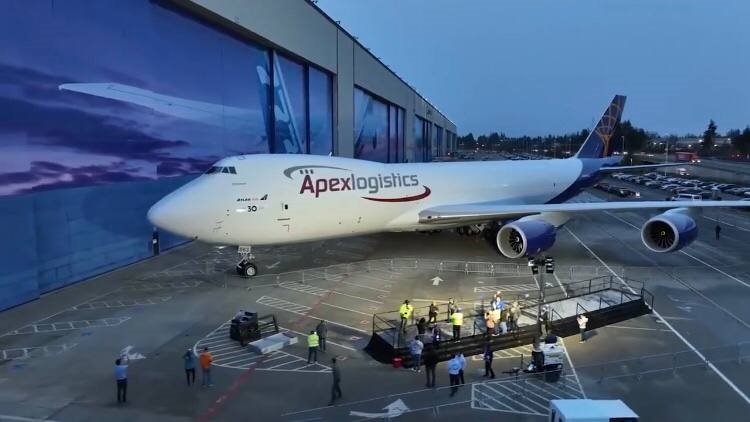 Последний произведенный Boeing-747 передали авиакомпании Atlas Air