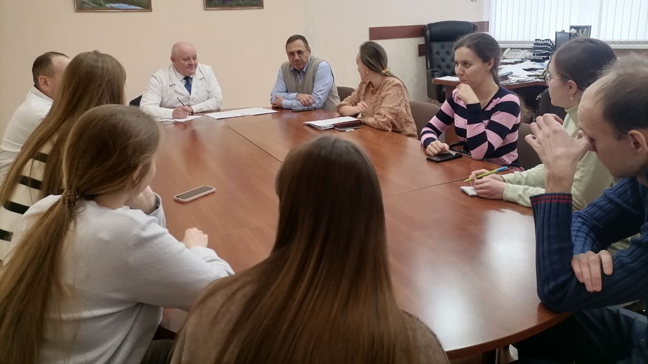 Каменск-Уральский ждет на работу 20 молодых врачей в 2023 году
