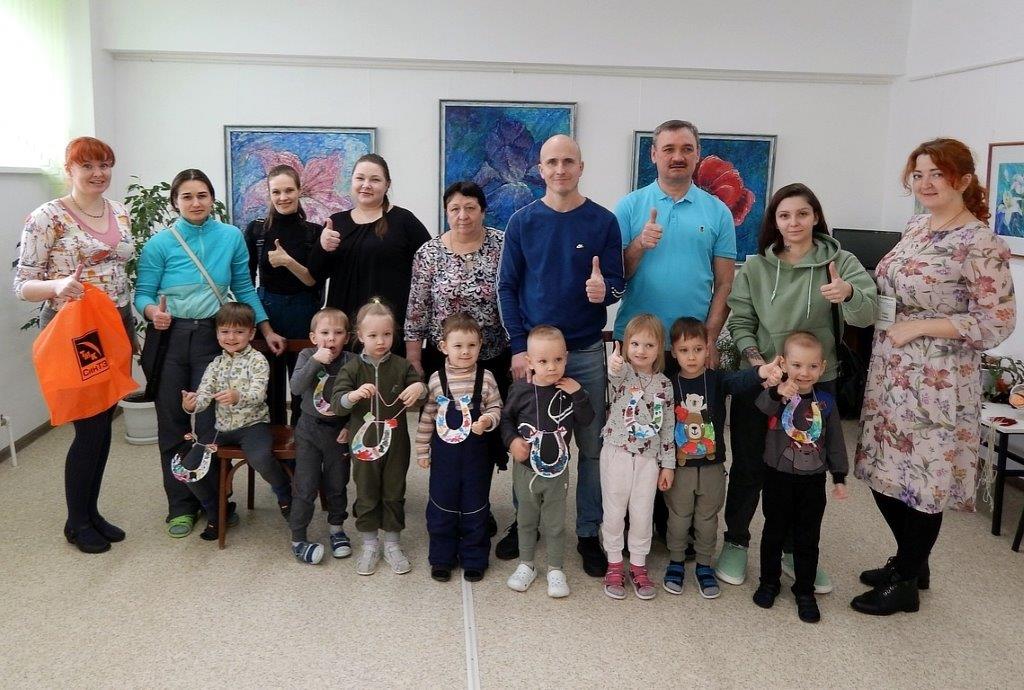 Семейная гостиная "Детки и предки" открылась в Каменске-Уральском
