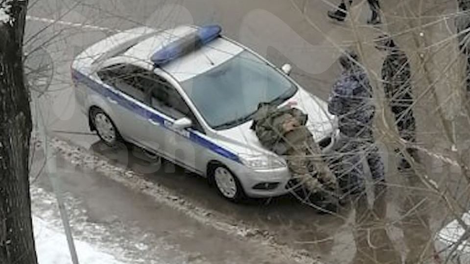 Мужчина с муляжом гранаты задержан в Подмосковье