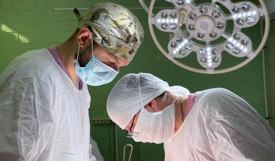 В Екатеринбурге хирурги удалили гигантскую опухоль полуторагодовалому ребенку