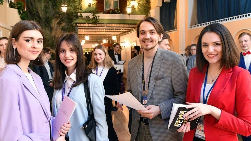 Ректор СПбГУП опроверг фейк об ограничениях для студенток