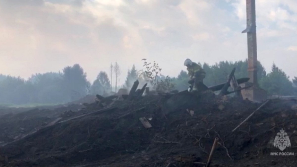 Крупный пожар в селе Шайдуриха под Невьянском: что известно к этому часу