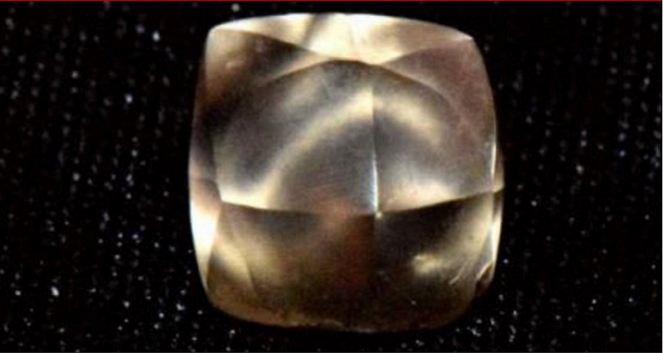 редкий алмаз нашла семилетняя девочка