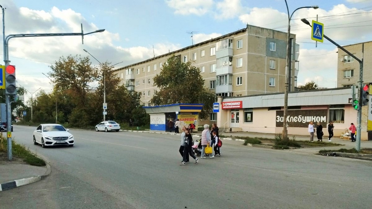Новый светофор установили в Каменске-Уральском на опасном участке дороги