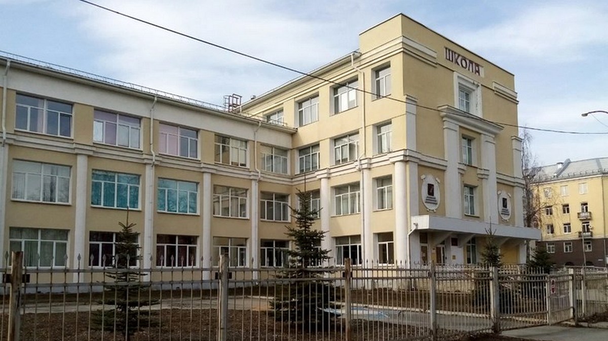 "Будем вас иметь по полной": уволившиеся учителя рассказали о беспределе в школе №22 Екатеринбурга