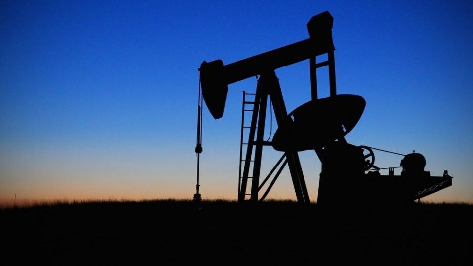 силовой захват нефтяной компании