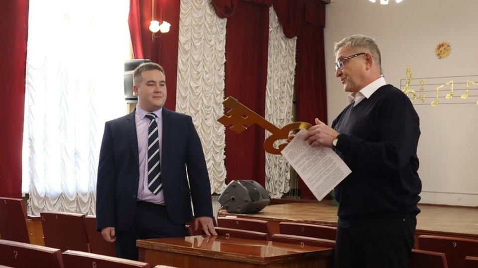 26-летний баянист возглавил музыкальную школу в Каменске-Уральском