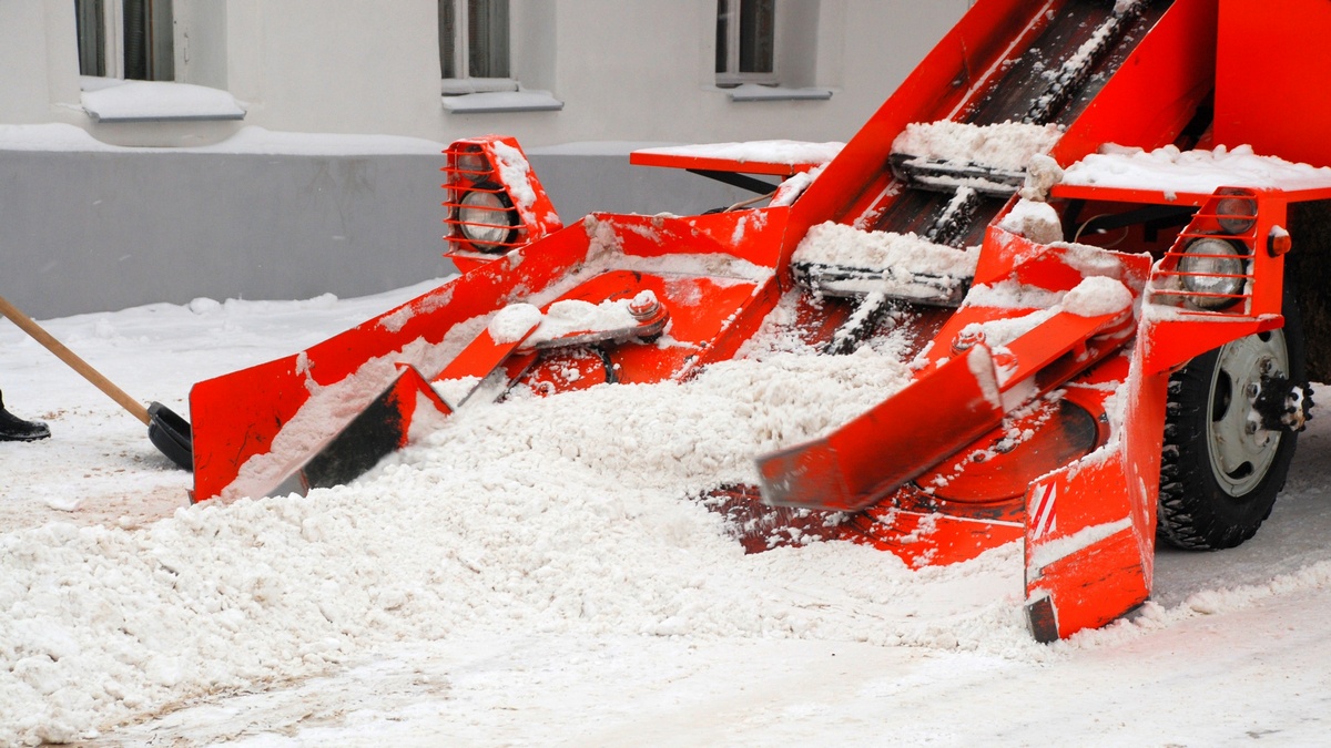 Почти 50 тысяч кубометров снега вывезено с улиц Каменска-Уральского с начала 2024 года
