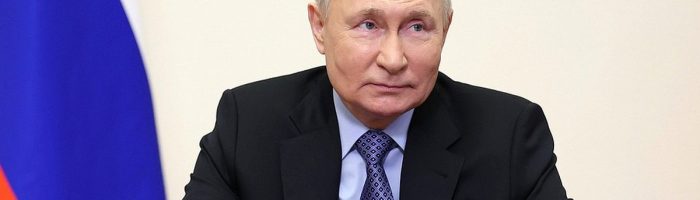 Возможный визит Путина в Екатеринбург взбаламутил регион