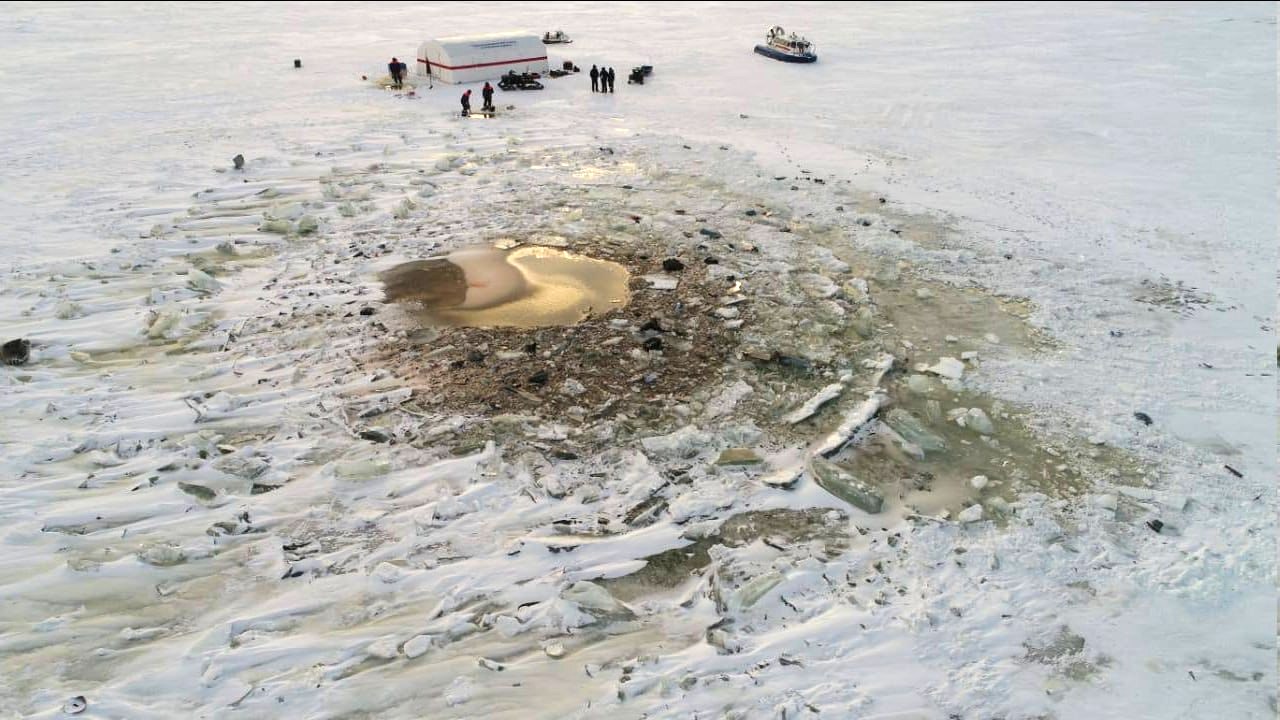 Спасатели обнаружили тело одного из членов экипажа разбившегося Ми-8 в Карелии