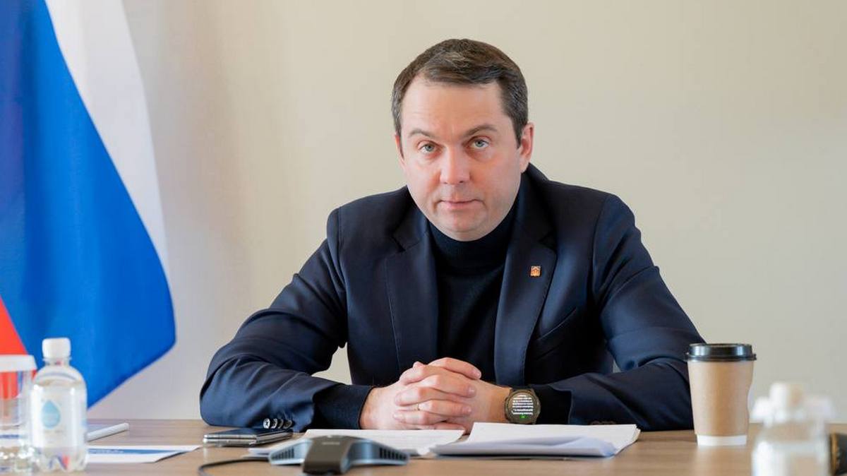 Минздрав: губернатор Мурманской области Чибис находится в тяжелом состоянии после нападения