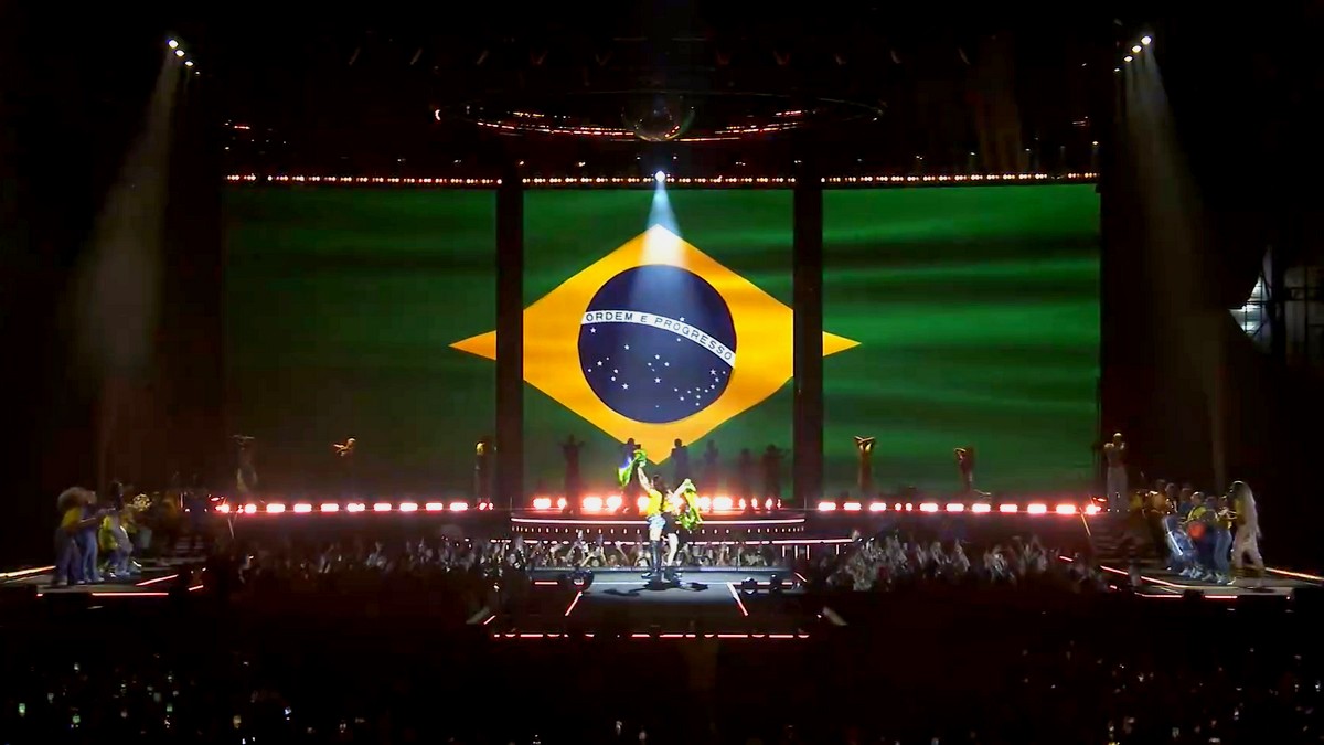 Концерт Мадонны на пляже в Рио-де-Жанейро собрал 1,6 млн человек