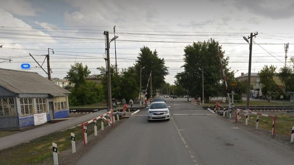 Железнодорожный переезд на станции "Соцгород" закроют для машин